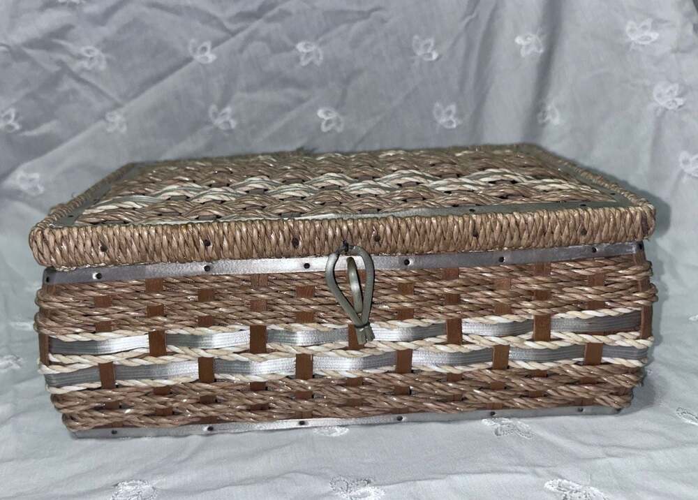 Vintage Dritz No. 8033 Woven Sewing Box Basket with Satin Lining Japan